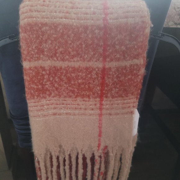 Scarf - Picture 1 of 1